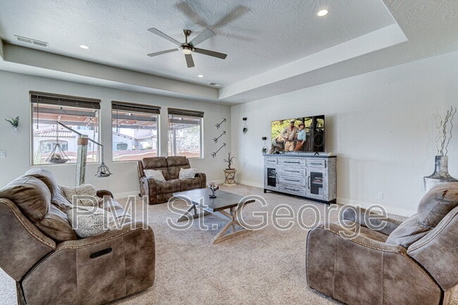 Building Photo - 2823 Kenzies Way