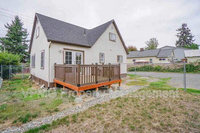 Building Photo - 2901 Fruit Valley Rd