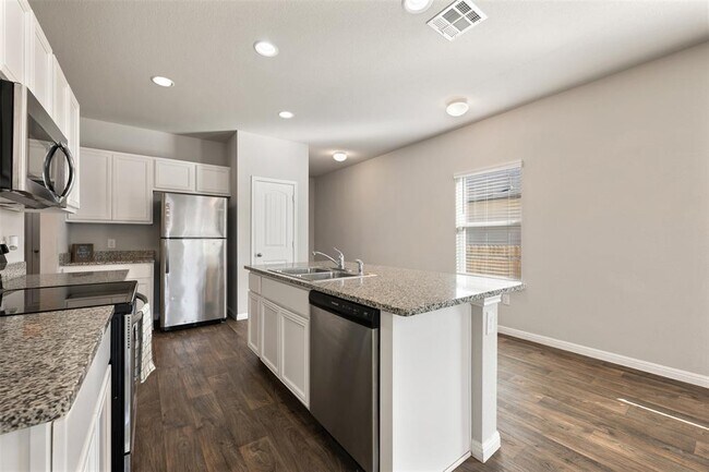 Building Photo - 128 Presidential Path