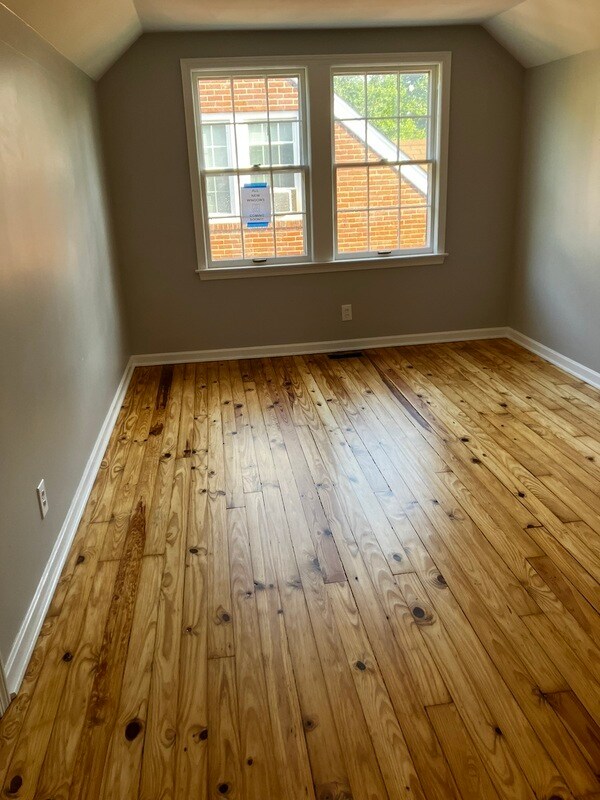 Building Photo - 3026 Dartmouth Ave