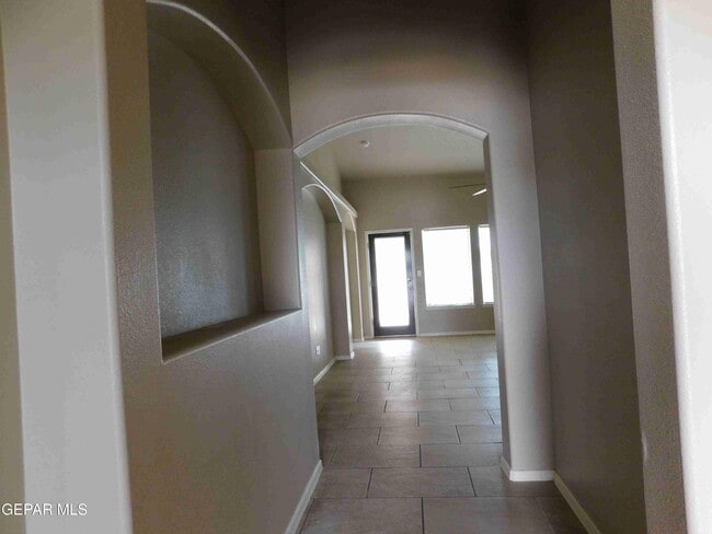 Building Photo - 14628 Rockbridge