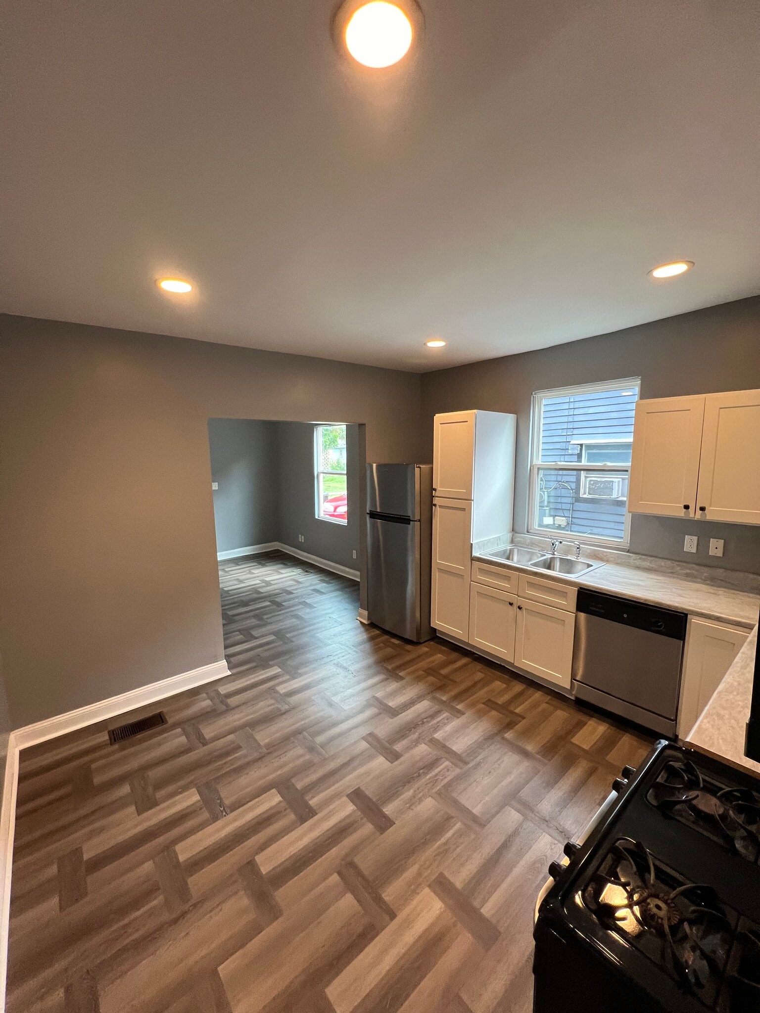 Building Photo - 2165 N Tonti St