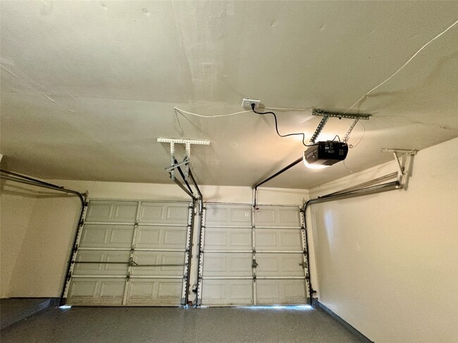 Building Photo - 22306 Waynoka Rd