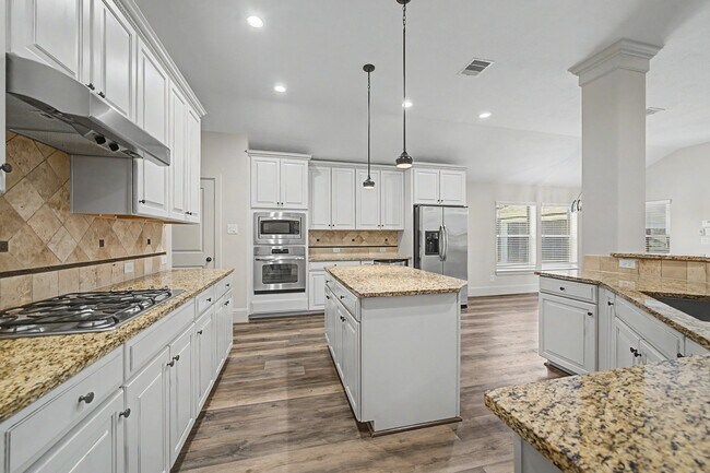 Building Photo - 31032 Sunfall Trail Ln