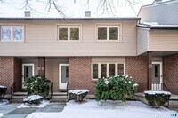 Building Photo - 449 S Main St