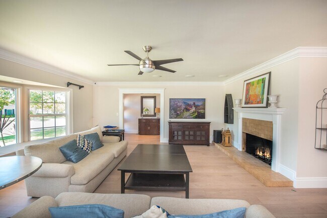 Building Photo - Welcome to Newport Beach