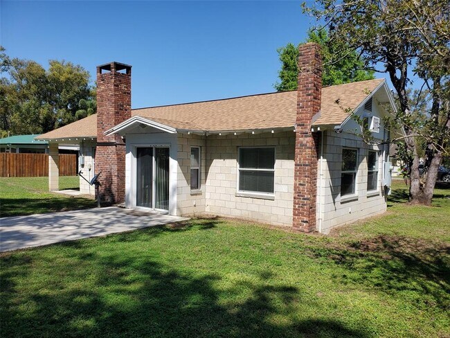 Building Photo - 37646 Hendley Ave