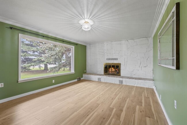 Building Photo - $300 off first month for February move-ins - Charming Country Retreat in Saint Anthony, ID