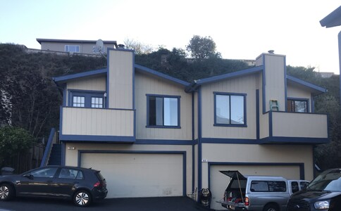 Building Photo - 512 Lewis Ln