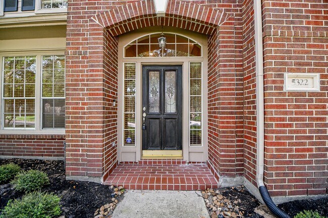 Primary Photo - 5322 Pebble Way Ln