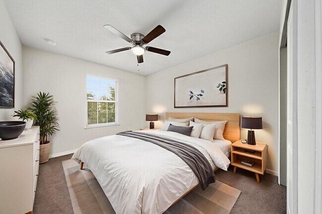 Building Photo - Beautiful Single-Family Home for Rent in Reserve at Legacy Park.Casselberry.