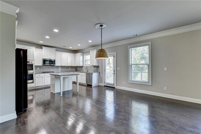 Building Photo - 3860 Grandview Manor Dr