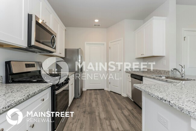 Building Photo - 3211 Quintana Dr