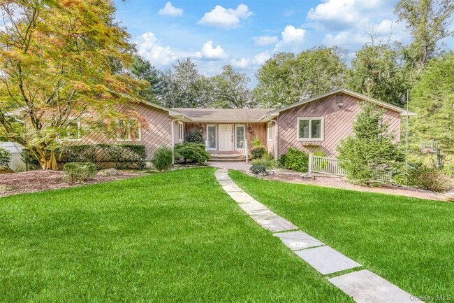 Primary Photo - 12 Evergreen Ct