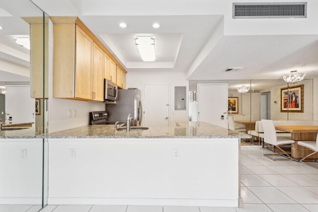 Building Photo - 3230 S Ocean Blvd