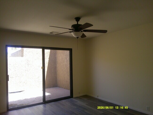 Building Photo - 73407 Foxtail Ln