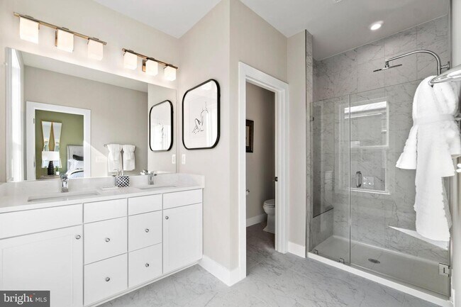 Building Photo - 2459 Liberty Lp