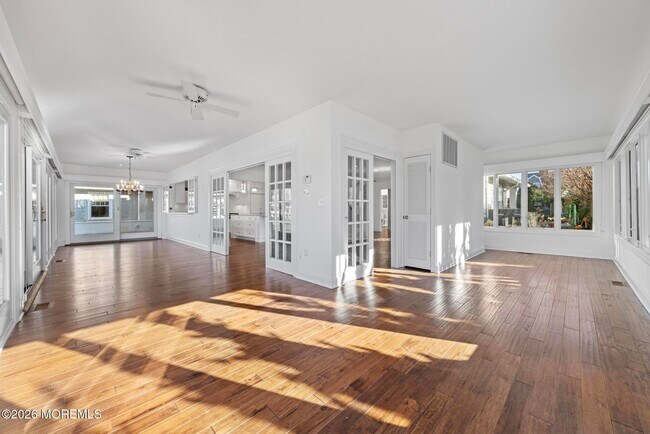 Building Photo - 954 Barnegat Ln