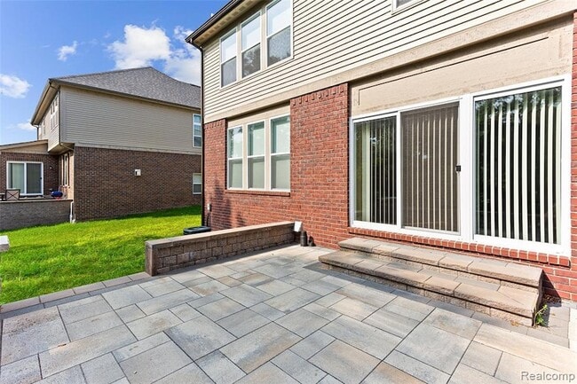 Building Photo - 2951 Andlaur Dr