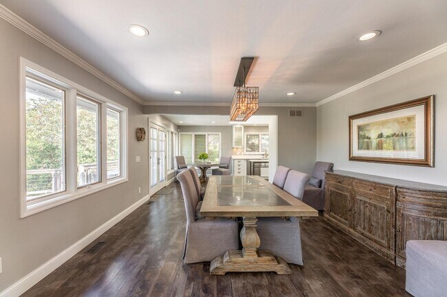 Building Photo - 5816 Leven Links Ct