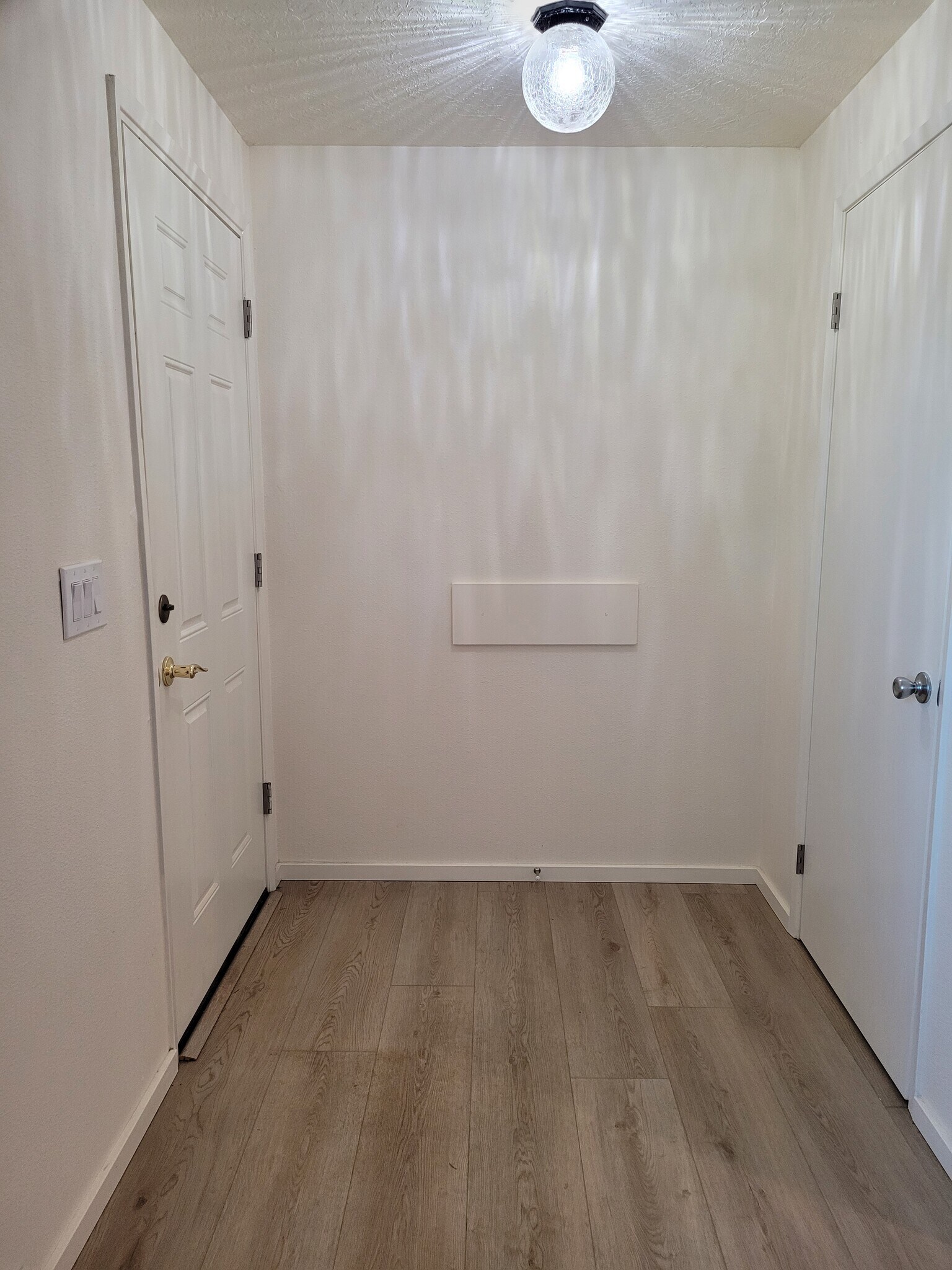 Building Photo - 1045 S Jasper St