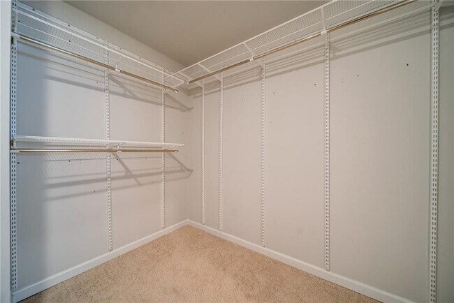 Building Photo - 3493 Amarath Ter