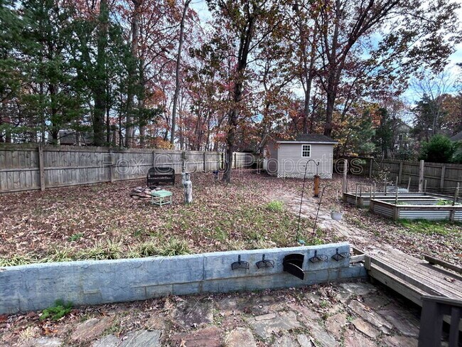 Building Photo - 3914 Kiser Island Rd