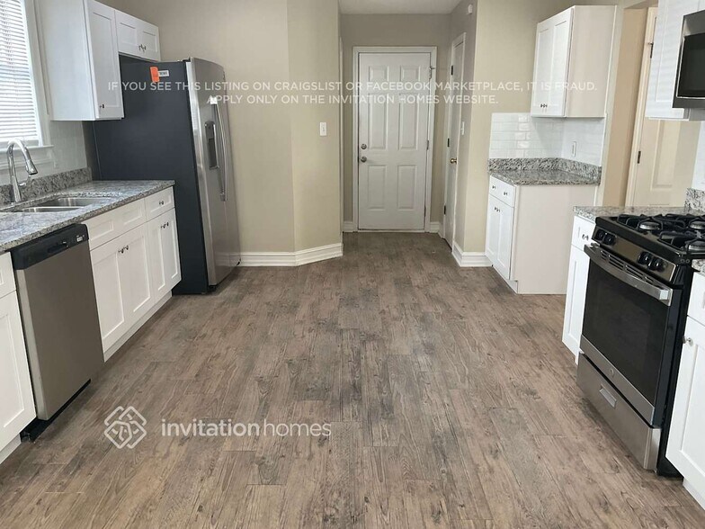 Building Photo - 321 Eagle Way