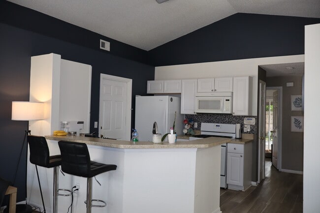Building Photo - 6912 Long Needle Ct
