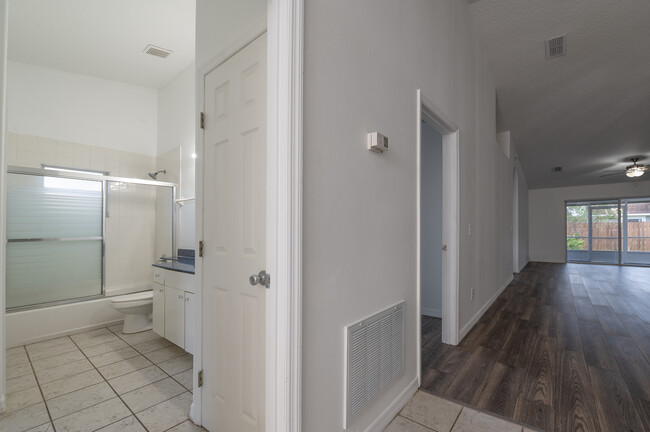 Building Photo - 3529 Forest Branch Dr