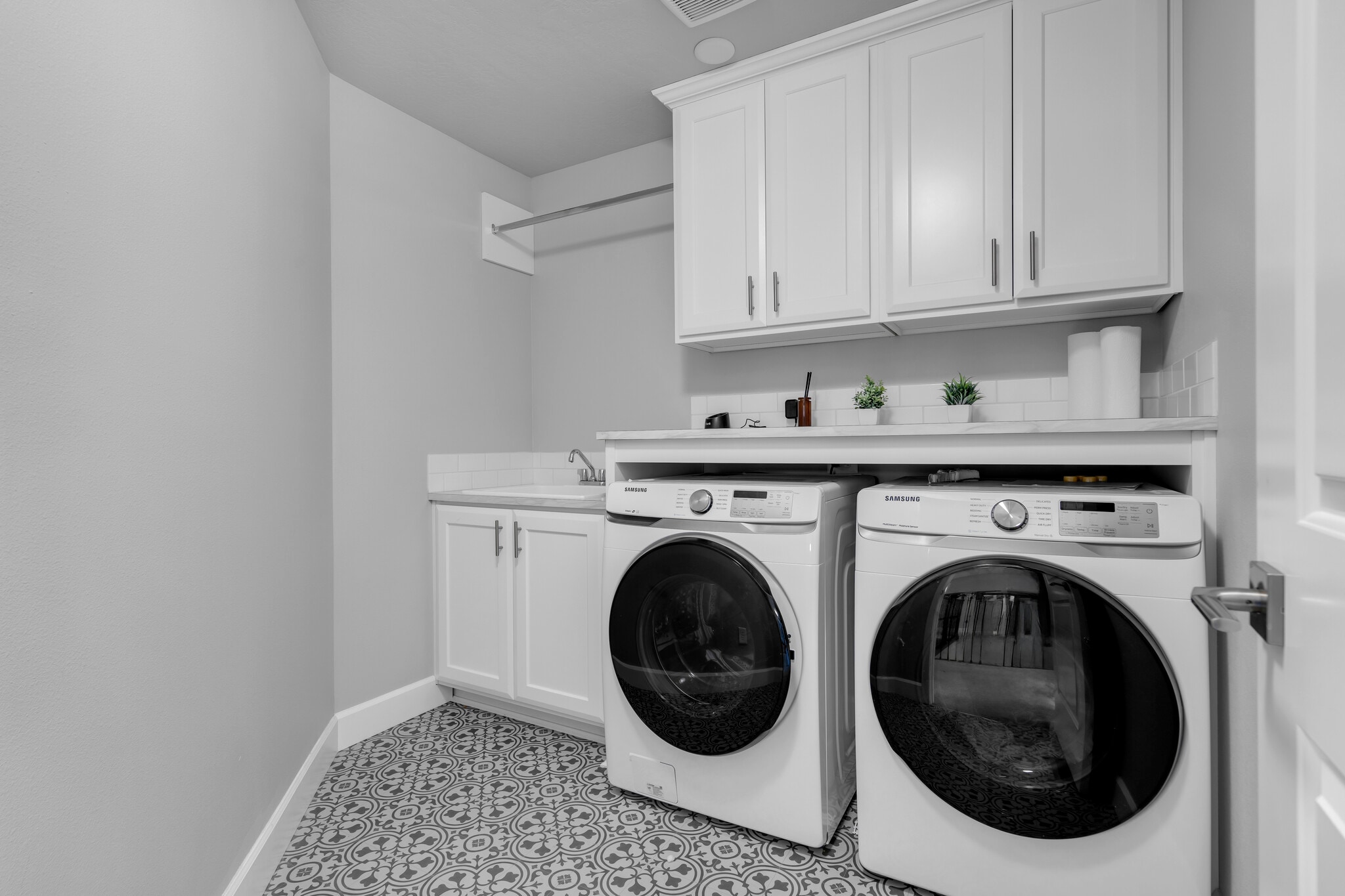 Building Photo - 2613 Morris Ave