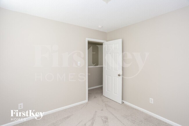 Building Photo - 8618 Cedar Hollow Ln