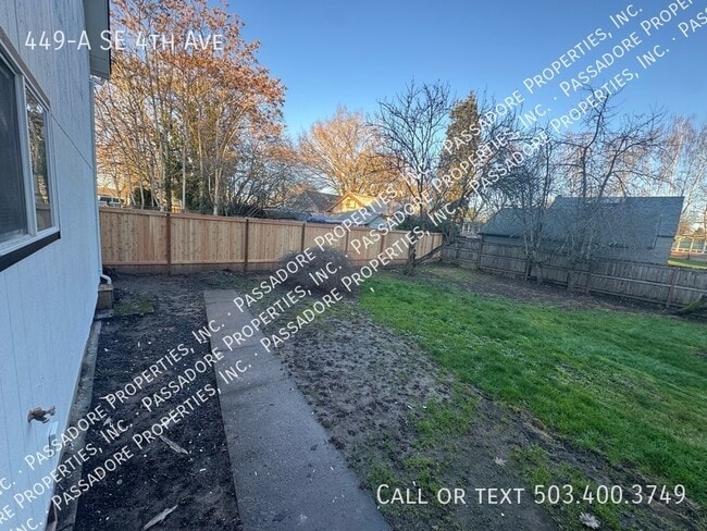 Building Photo - 449 SE 4th Ave