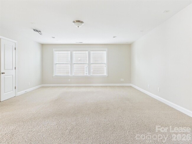 Building Photo - 1455 Briarfield Dr NW