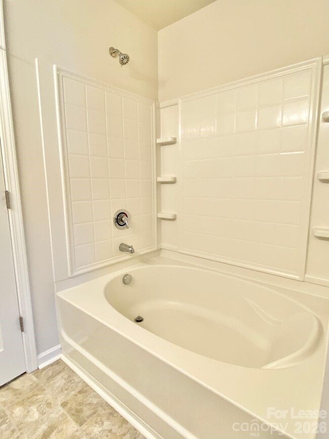 Building Photo - 320 Peachtree Rd