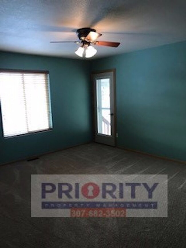 Building Photo - 2 bedroom, 2 bath 1,226 sqft townhome for ...