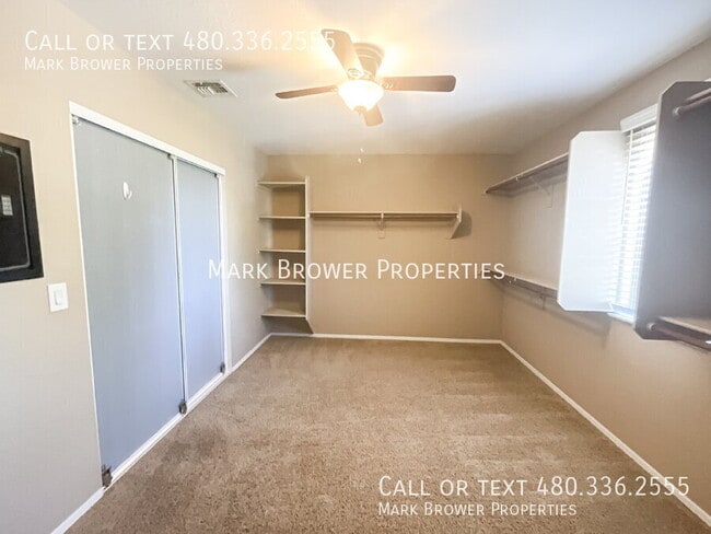 Building Photo - 724 W Dragon Tree Ave