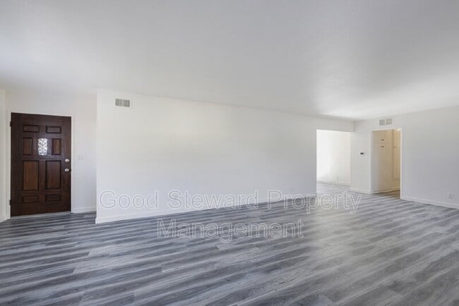 Building Photo - 19111 Carp Cir