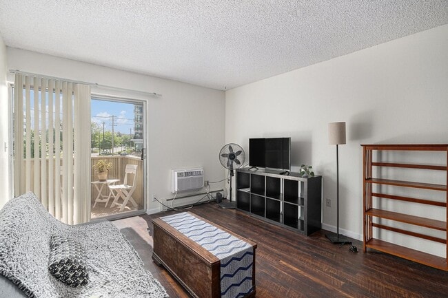 Building Photo - 4110 Hale Pkwy