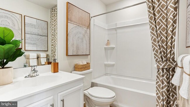 Building Photo - 198 Sandy Rdg Rd