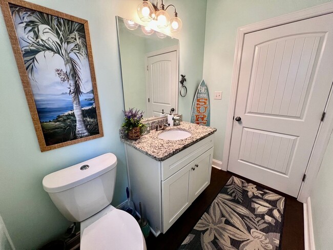 Building Photo - Luxury Beachside Home – Steps from the Bay!