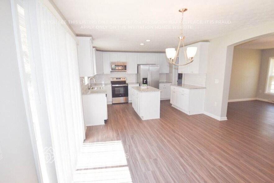 Building Photo - 115 Bright Star Cir