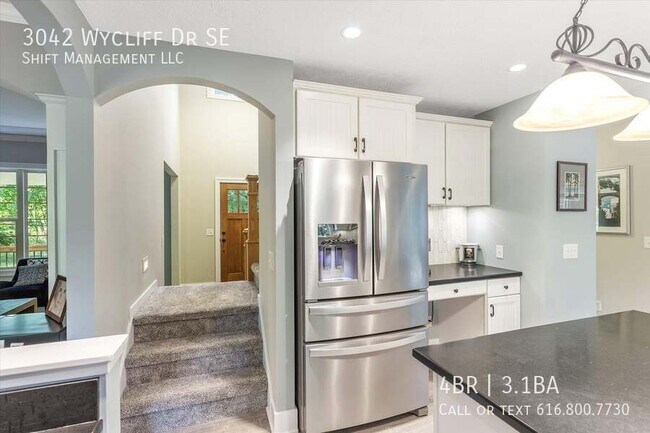 Building Photo - 3042 Wycliff Dr SE