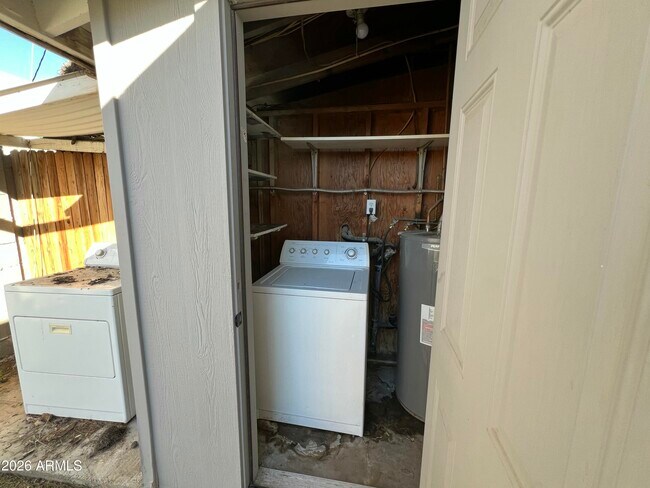 Building Photo - 4250 N 27th St