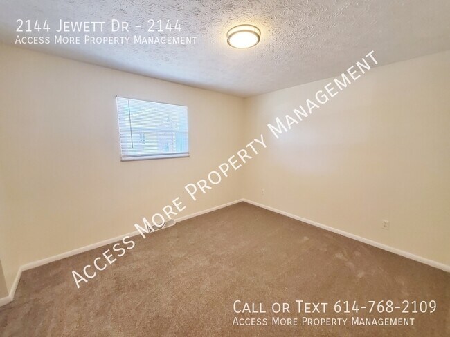 Building Photo - 2144 Jewett Dr