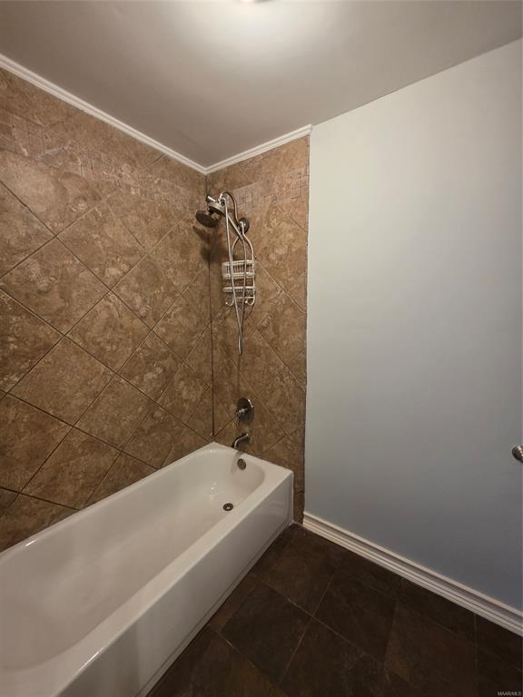 Building Photo - 6225 Whitewater Ct