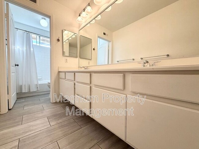 Building Photo - 30219 Corte Cantera