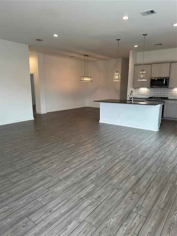 Building Photo - 14007 Vly Crk Ct