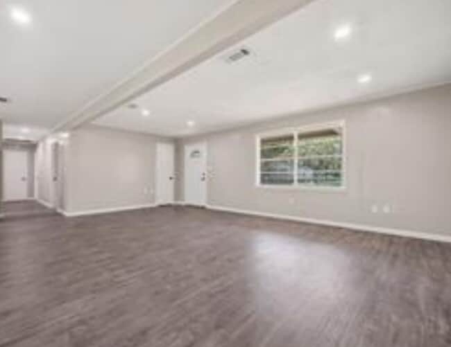 Building Photo - BEAUTIFUL COMPLETLEY REMODELED 3 BEDROOM 2 BATH IN HULL, TEXAS.  ALL UPGRADED FININSHES IN THE HO...