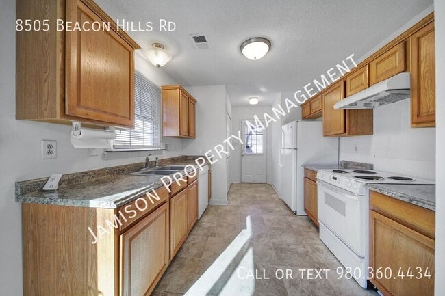 Building Photo - 8505 Beacon Hills Rd